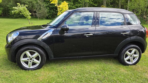 Mini ONE Countryman - Image 4